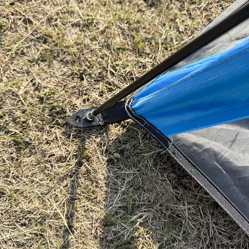 Легкая пляжная палатка с трехсторонней вентиляцией