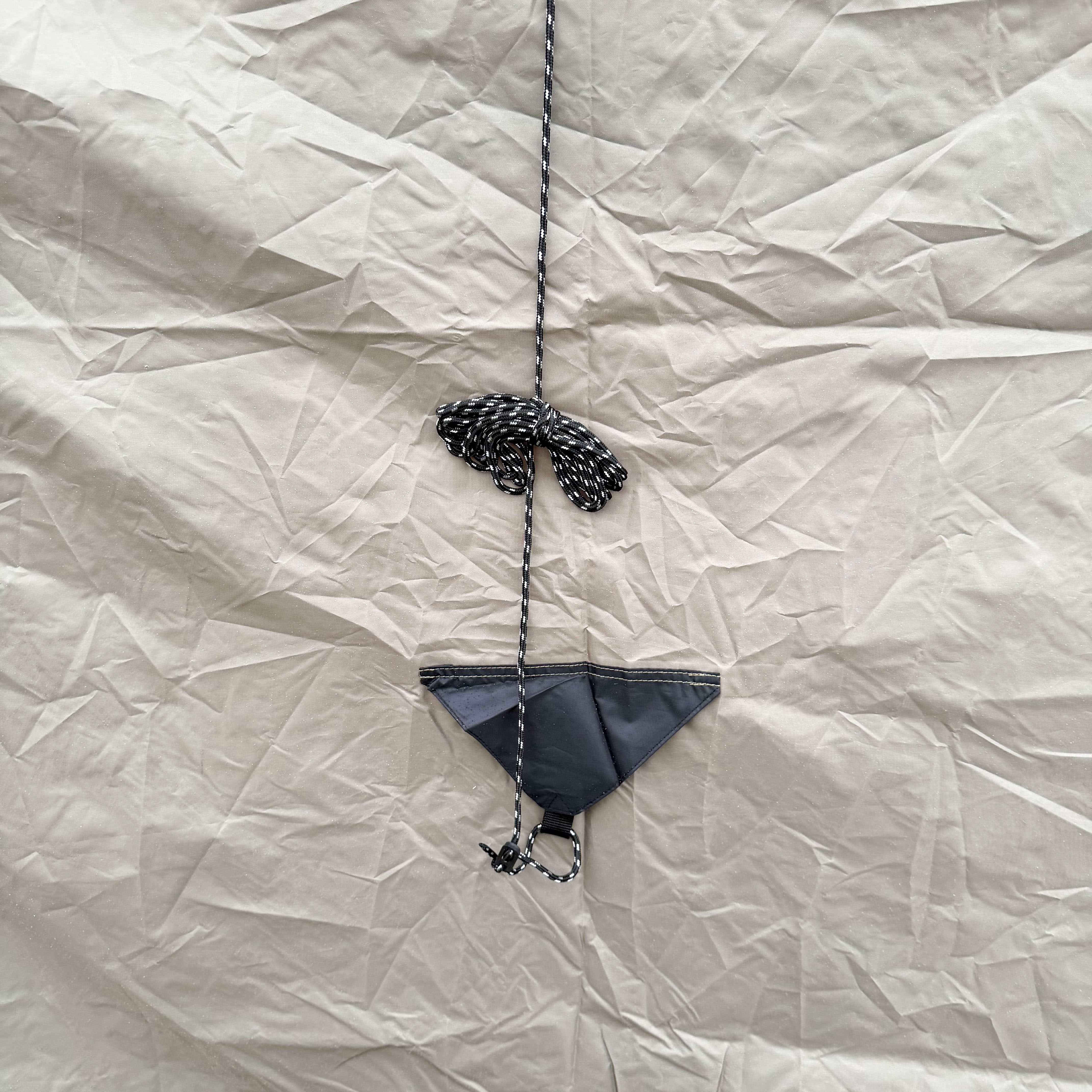 Двухслойная палатка для кемпинга на открытом воздухе, которая крепится к задней части автомобиля